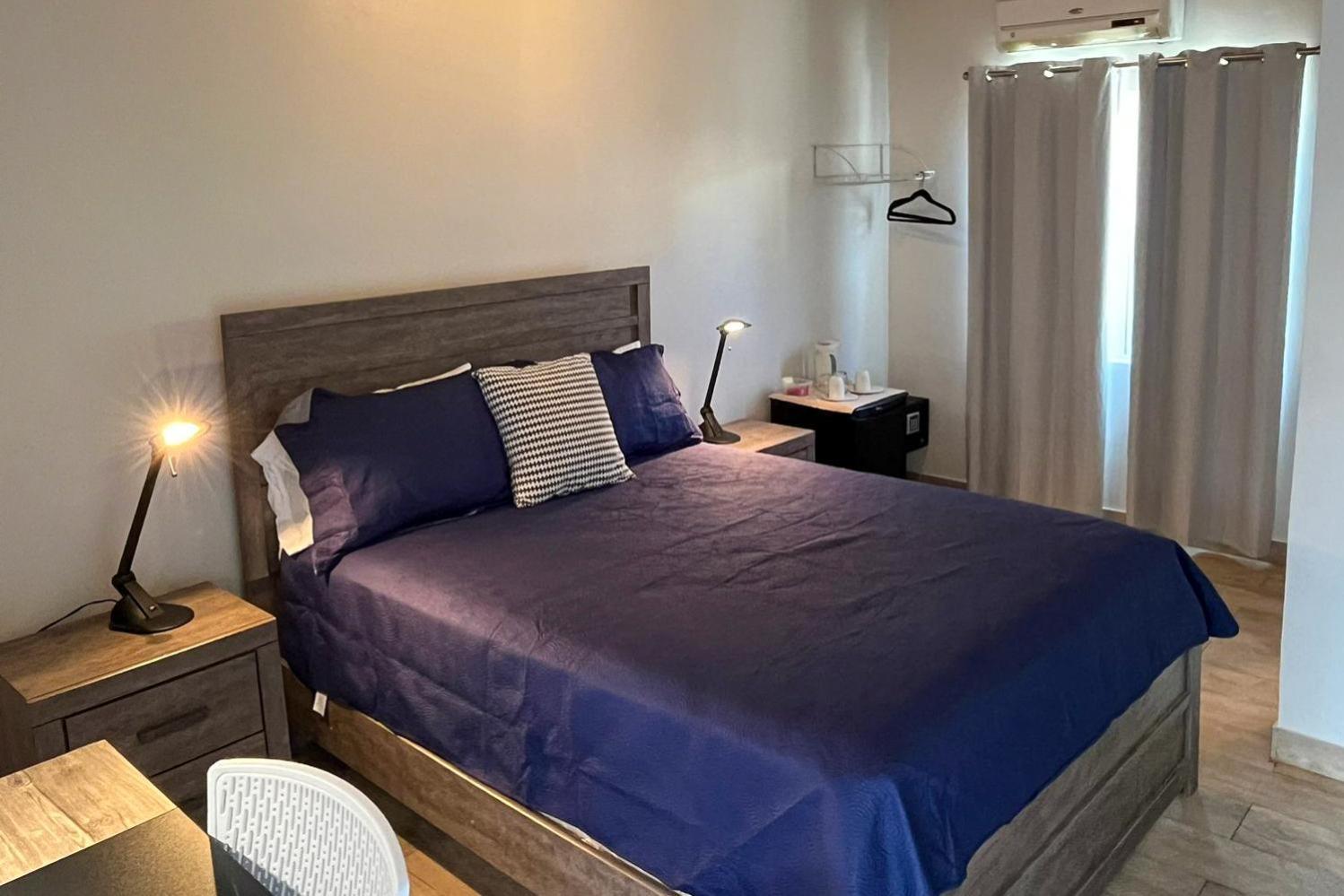 Hotel The Moxy English Harbour Exterior foto